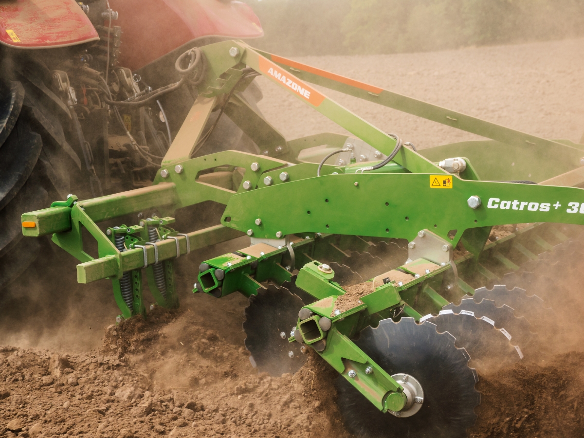 2. Amazone Catros⁺ 03