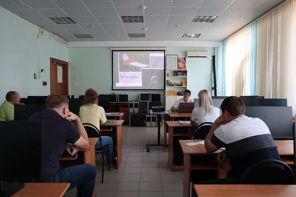 Компания АСТ участвует в образовательном проекте «Школа Фермеров»